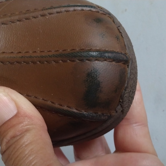 UGG Boots - Picture 11 of 11